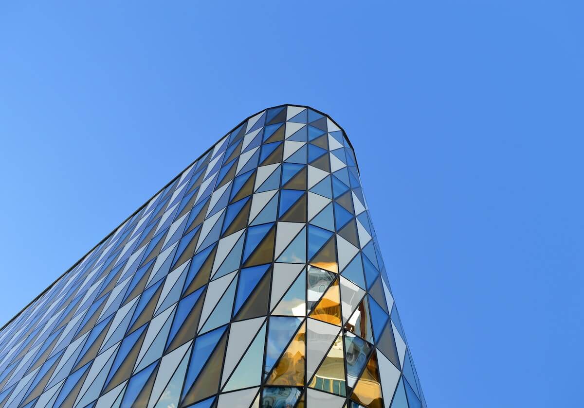 意甲媒体透露：加拉塔萨雷俱乐部与米兰的沟通一直在持续，他们的目标球员是后卫托莫里