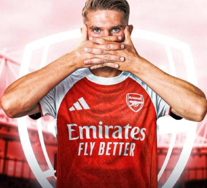 阿森纳斥巨资升级锋线，曼联错失两大神锋，冲击四冠之路开启