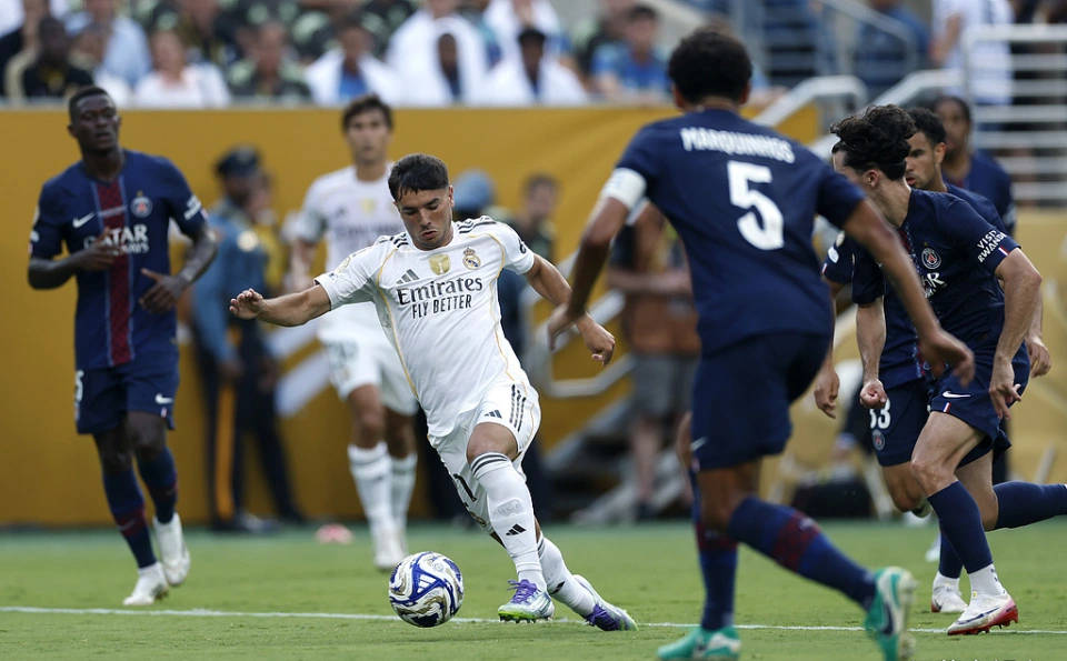 皇马悍将卜拉欣选择留队，展现真爱