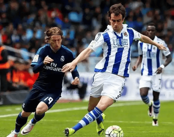 阿拉维斯VS皇家社会 杯赛黑马对决西甲劲旅 主场韧性碰撞豪门底蕴